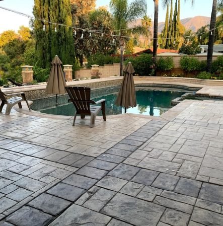 Exposed-Aggregate-Pool-Decks-in-New-England-Solutions