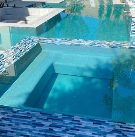 High-Performance-Quartz-Pool-Plaster-in-New-England