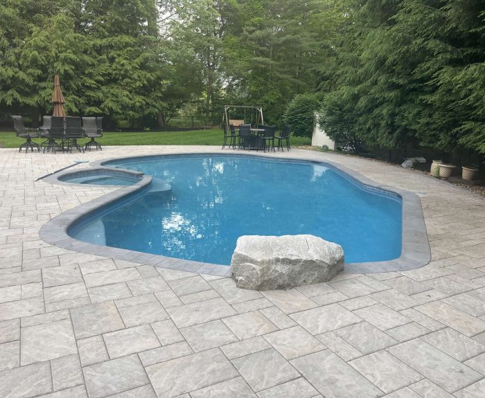 Expertly Crafted Gunite & Plaster Pools